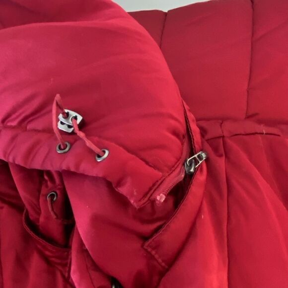 Calvin Klein Puffer Red Jacket - Picture 4 of 12